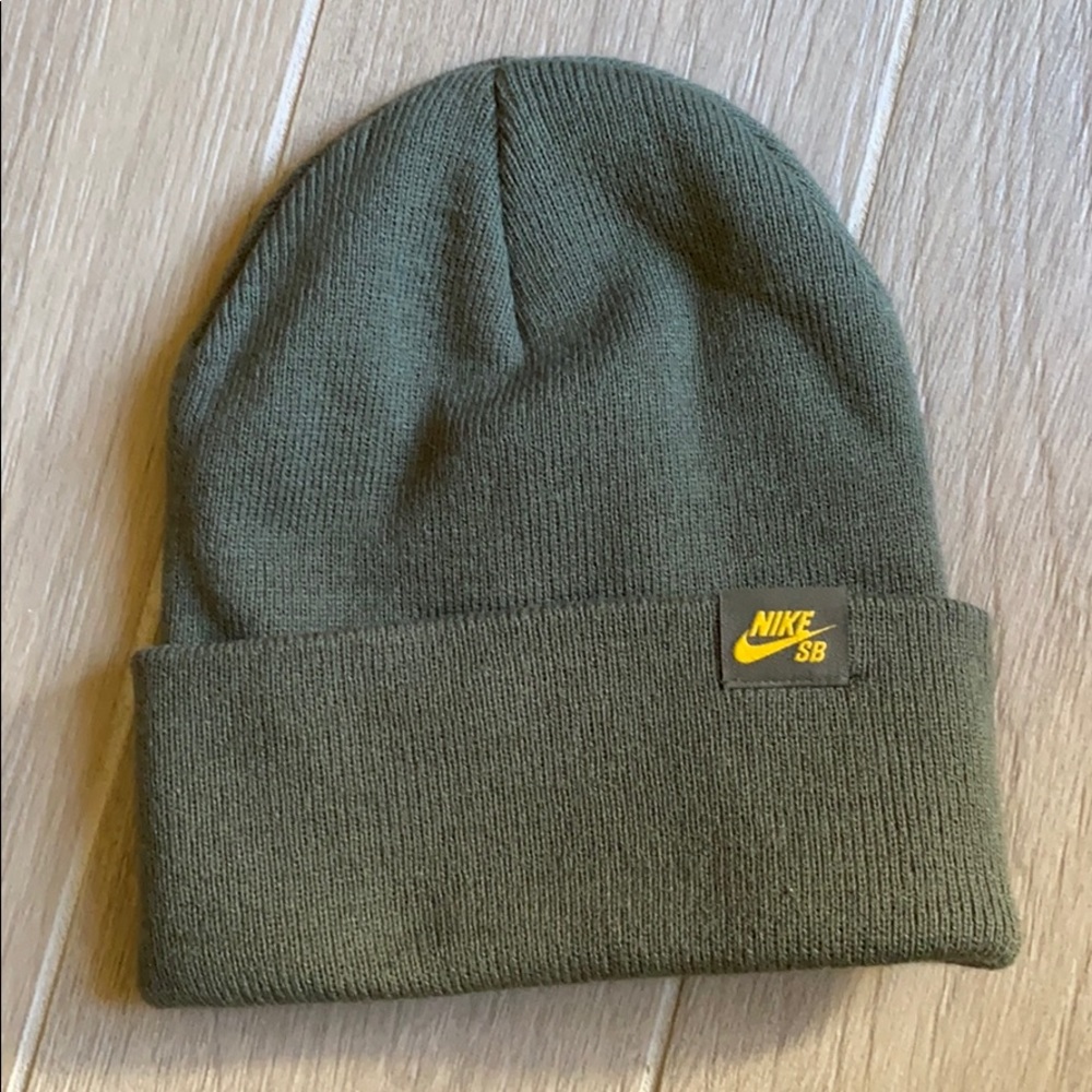 Nike SB beanie